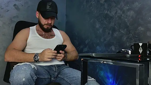 juliusmasters online show from November 2025 07:46:02 PM