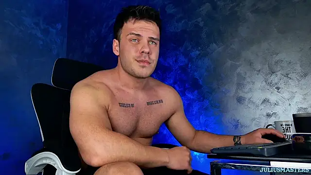 Snapshot of juliusmasters chatting on February 2026 08:25:01 PM juliusmasters online show from February 2026 08:25:01 PM