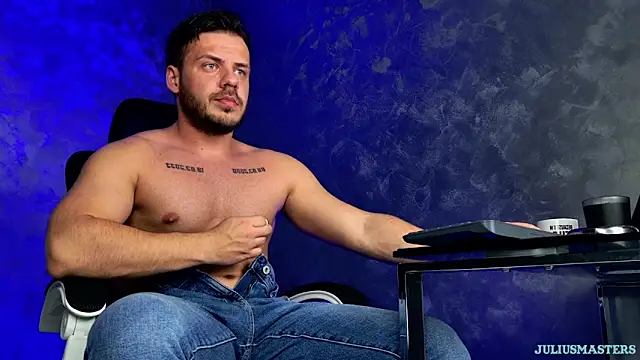 Snapshot of juliusmasters chatting on February 2026 08:30:01 PM juliusmasters online show from February 2026 08:30:01 PM