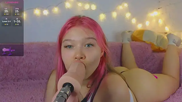 Snapshot of May_aster chatting on November 2025 09:31:01 PM May aster online show from November 2025 09:31:01 PM