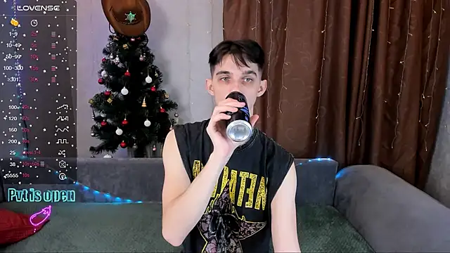 Aaron Boom online show from January 2026 05:11:02 AM