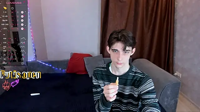 Aaron Boom online show from May 2026 09:02:01 PM