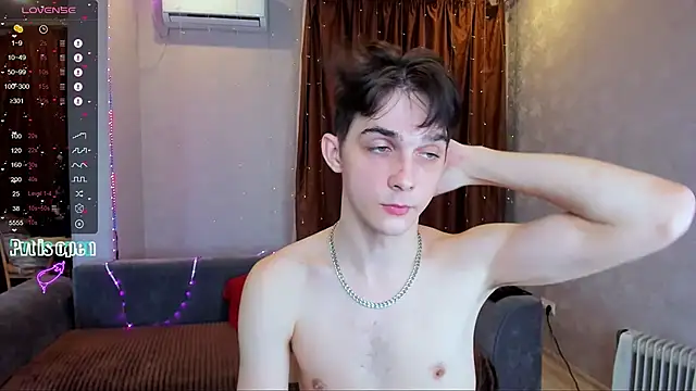 Aaron Boom online show from February 2026 04:40:02 PM