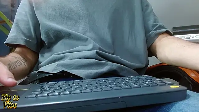 Mr WhiteCock online show from December 2025 03:41:02 AM