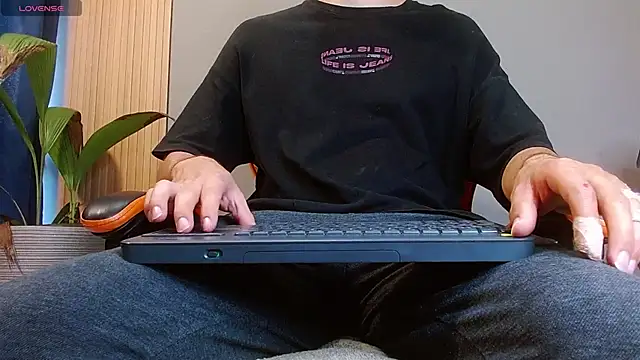 Mr WhiteCock online show from November 2025 07:41:02 PM