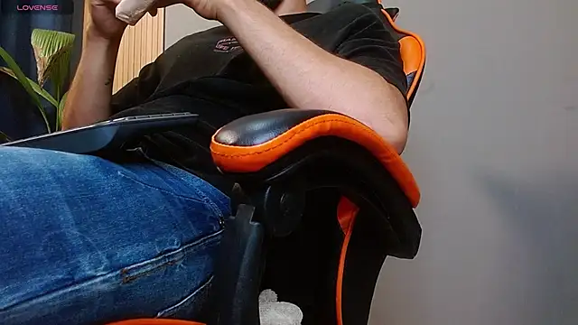 Mr WhiteCock online show from October 2025 12:21:01 AM