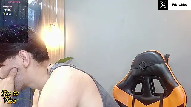 Mr WhiteCock online show from December 2025 03:56:02 PM