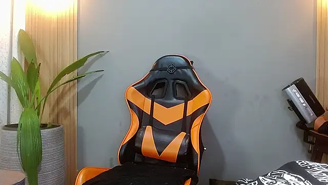 Mr WhiteCock online show from January 2026 02:29:01 AM