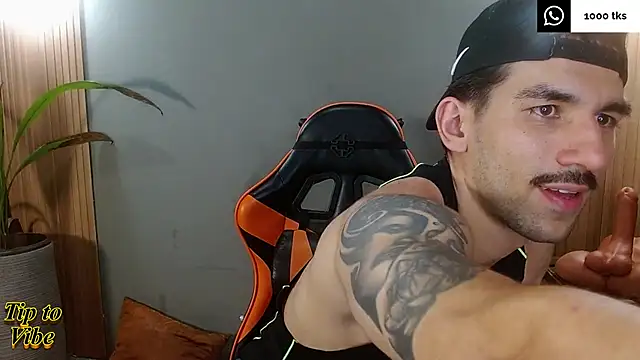 Mr WhiteCock online show from December 2025 02:03:02 AM