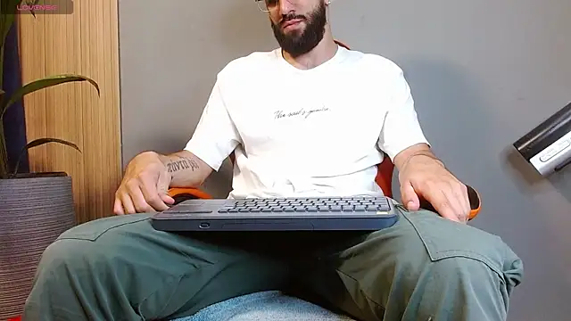 Mr WhiteCock online show from September 2025 11:42:01 PM
