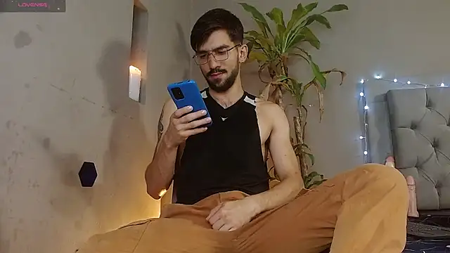 Mr WhiteCock online show from February 2025 08:55:01 PM