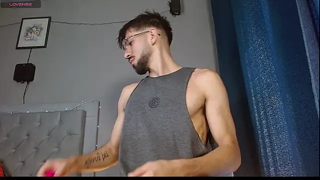 Mr WhiteCock online show from March 2025 03:17:02 PM