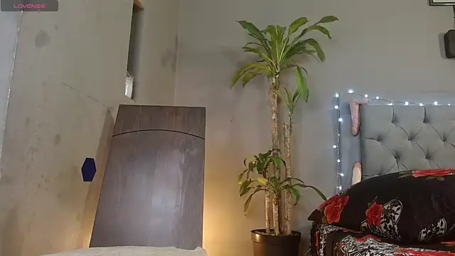 Mr WhiteCock online show from March 2025 05:30:02 PM