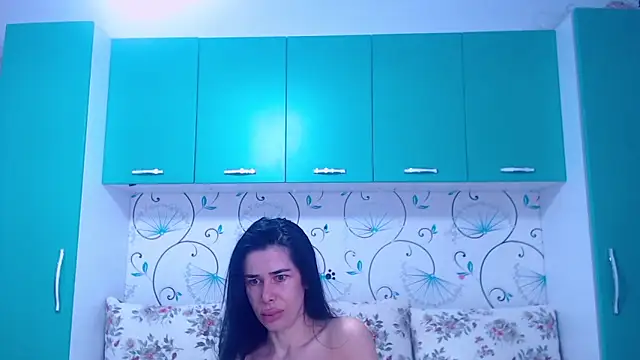 demiemorre online show from November 2025 05:35:02 AM