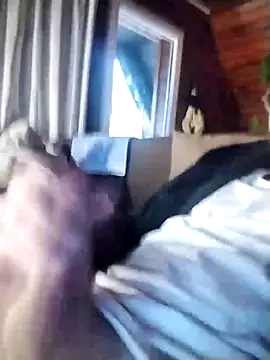 Snapshot of tomee83 chatting on December 2025 06:47:02 AM tomee83 online show from December 2025 06:47:02 AM