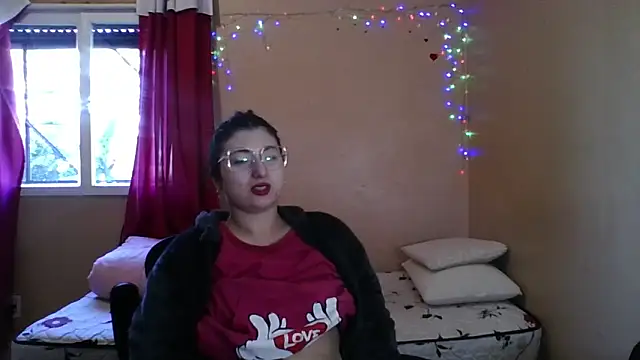 imsohornydacom online show from May 2026 04:04:02 PM