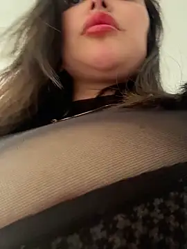 sukhakunis1 online show from May 2026 06:38:01 PM