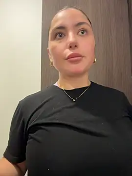 sukhakunis1 online show from May 2026 01:53:01 PM