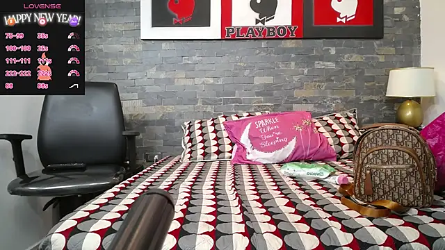 Snapshot of dayadubey_ chatting on November 2025 10:08:01 AM dayadubey online show from November 2025 10:08:01 AM