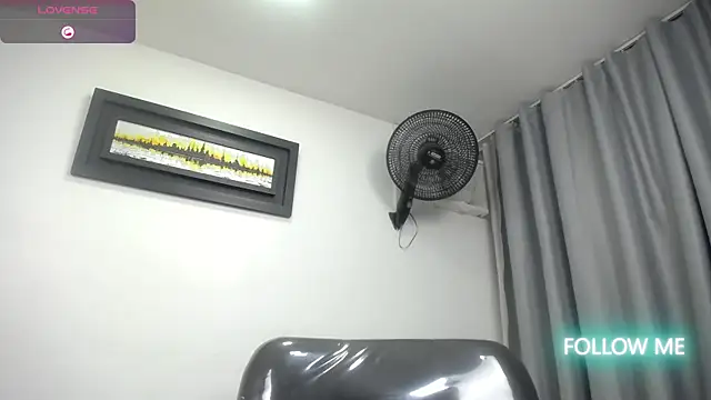 Snapshot of dayadubey_ chatting on November 2025 10:13:01 PM dayadubey online show from November 2025 10:13:01 PM