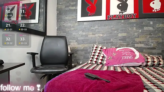 Snapshot of dayadubey_ chatting on November 2025 08:17:02 AM dayadubey online show from November 2025 08:17:02 AM