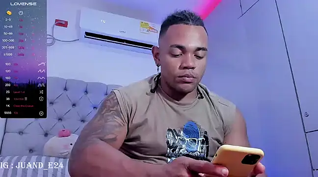 Snapshot of juande_24 chatting on February 2025 04:28:02 AM juande 24 online show from February 2025 04:28:02 AM