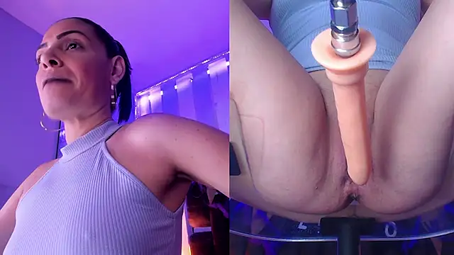 Snapshot of KatteMoss chatting on October 2025 09:25:02 PM KatteMoss online show from October 2025 09:25:02 PM