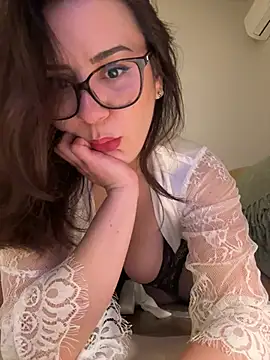 Its Jade online show from April 2026 03:16:02 PM