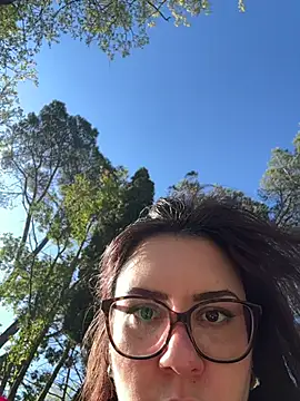 Its Jade online show from April 2026 02:43:01 PM