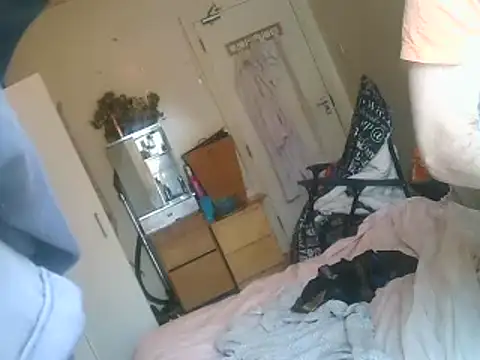 Snapshot of DaddyQuimHot chatting on February 2025 02:11:02 PM DaddyQuimHot online show from February 2025 02:11:02 PM