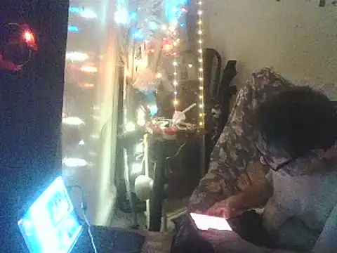 Snapshot of DaddyQuimHot chatting on March 2025 03:47:01 AM DaddyQuimHot online show from March 2025 03:47:01 AM