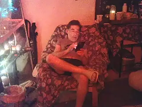 Snapshot of DaddyQuimHot chatting on March 2025 03:49:02 AM DaddyQuimHot online show from March 2025 03:49:02 AM