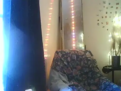 Snapshot of DaddyQuimHot chatting on February 2025 10:58:01 AM DaddyQuimHot online show from February 2025 10:58:01 AM