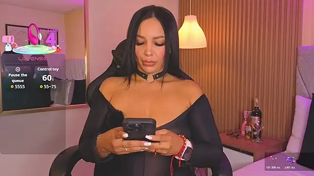 Snapshot of Dakota_diaz_ chatting on November 2025 08:31:01 PM Dakota diaz online show from November 2025 08:31:01 PM