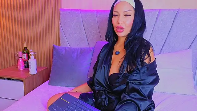 Dakota diaz  online show from April 2026 01:42:02 AM