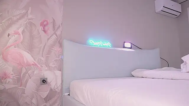 NinaMint online show from November 2025 04:39:01 PM