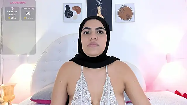 Snapshot of Umarani_ chatting on November 2025 07:02:02 PM Umarani online show from November 2025 07:02:02 PM