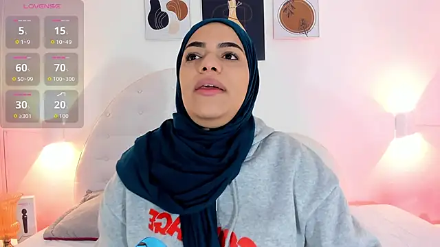 Snapshot of Umarani_ chatting on October 2025 11:42:01 AM Umarani online show from October 2025 11:42:01 AM