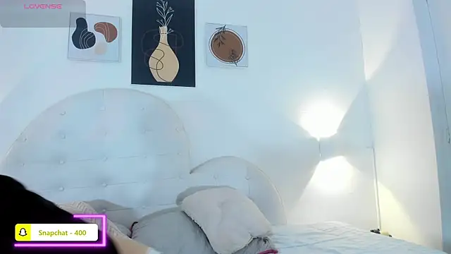 Umarani  online show from April 2026 06:42:02 PM