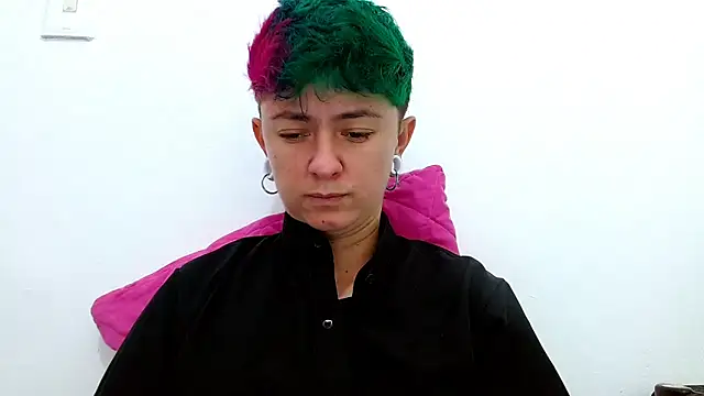 tomboyblue online show from November 2025 02:29:01 PM