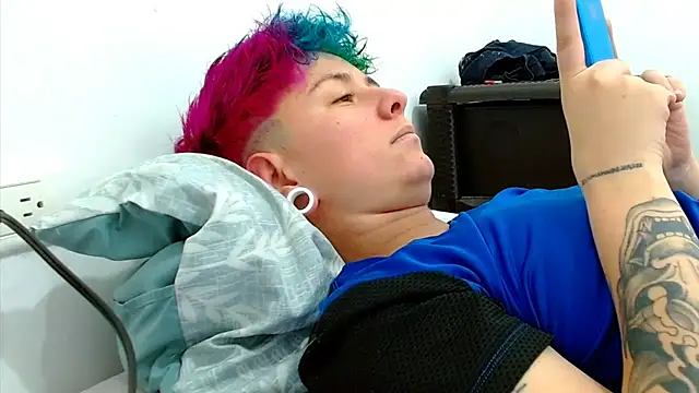 tomboyblue online show from October 2025 05:53:02 PM