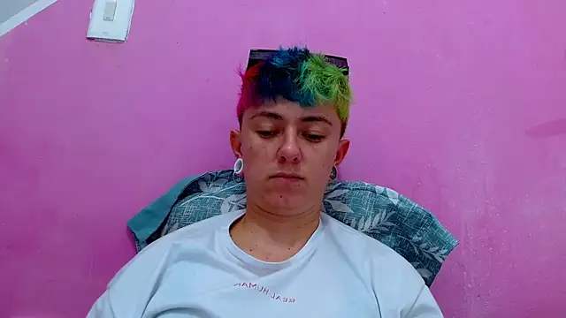 tomboyblue online show from September 2025 06:30:01 PM