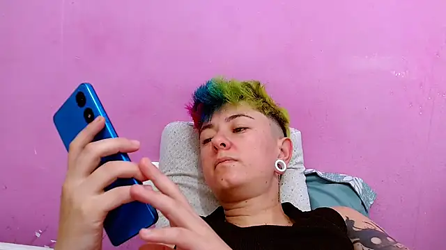 tomboyblue online show from October 2025 01:34:02 PM