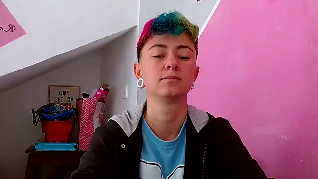 tomboyblue online show from October 2025 01:35:01 PM