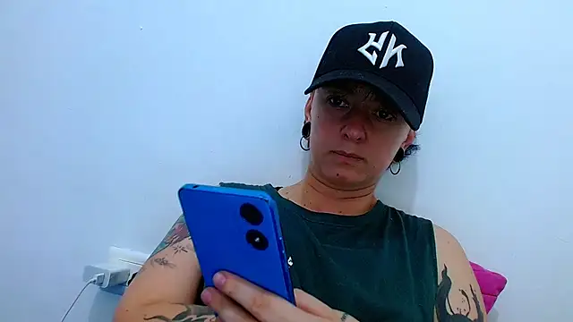 tomboyblue online show from April 2026 07:42:02 PM