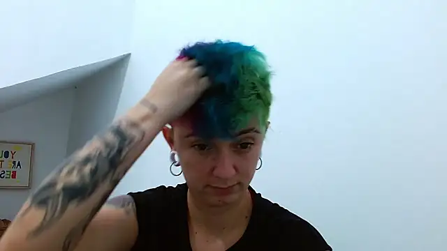 tomboyblue online show from November 2025 03:44:01 AM