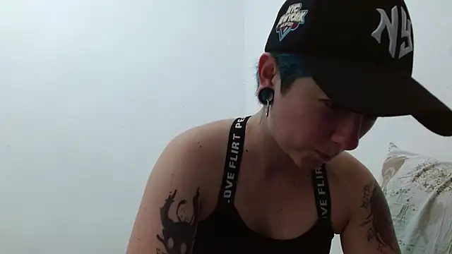 tomboyblue online show from March 2026 04:22:01 PM