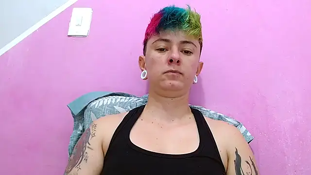 tomboyblue online show from October 2025 10:43:02 PM