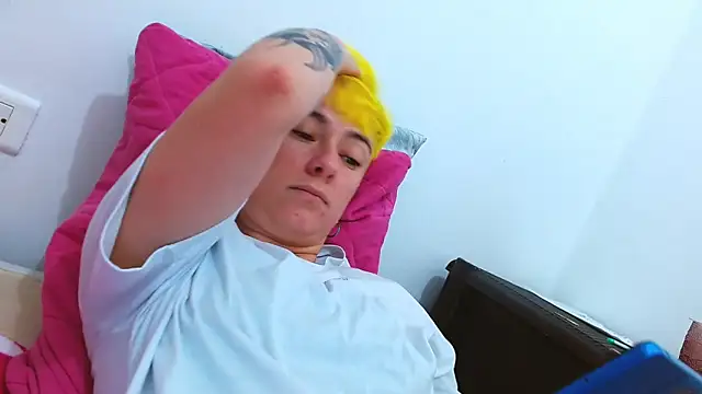 tomboyblue online show from December 2025 08:23:02 PM