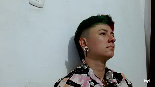 tomboyblue online show from February 2025 04:19:01 AM